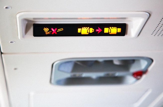 8 причин, по которым вас могут высадить из самолёта