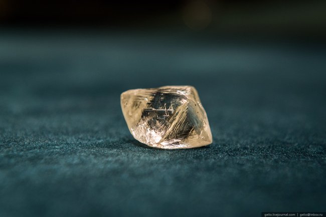 Как добывают и обрабатывают алмазы