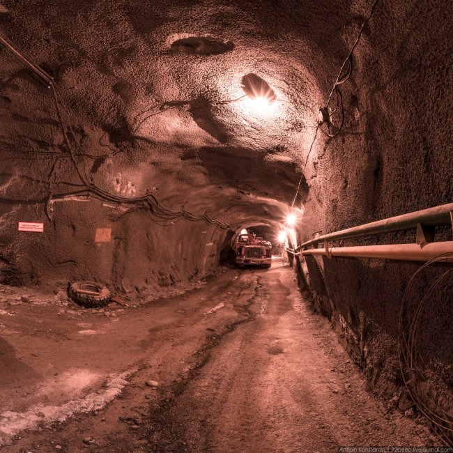 Подземный рудник имени Кирова