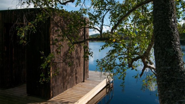Отдых для души и тела сауна на воде в Швеции