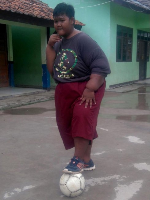Самый толстый мальчик в мире похудел на 76 кг