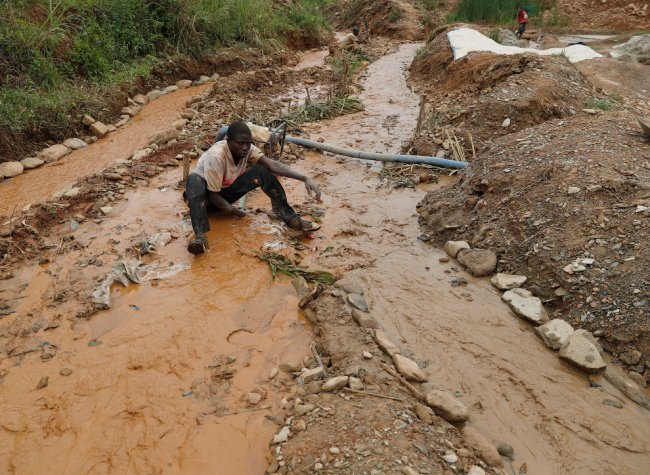 Как добывают золото в Конго