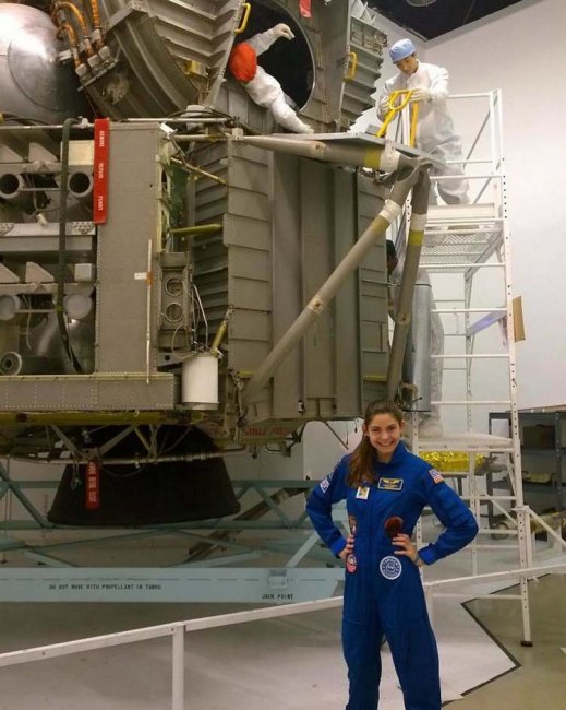 NASA готовит 17-летнюю девушку для полёта на Марс