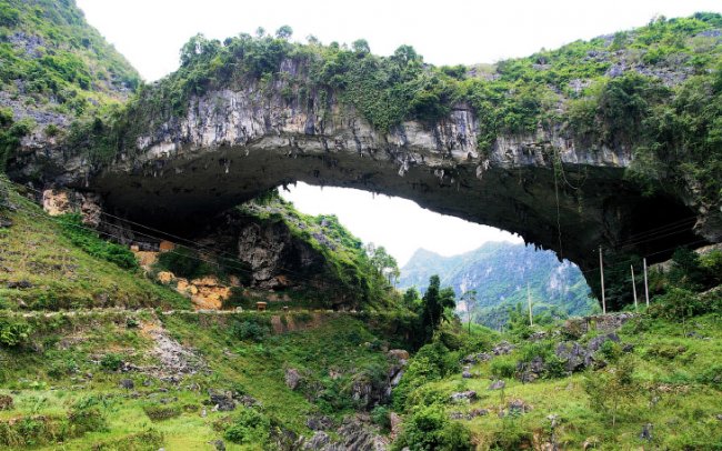 Как выглядит крупнейший природный мост