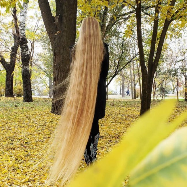 Рапунцель из Одессы с 1,8-метровыми волосами