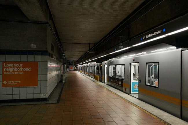 Пустое метро