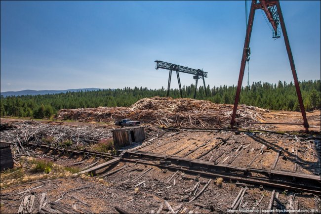 Полузаброшенная советская лесозаготовка в Забайкалье